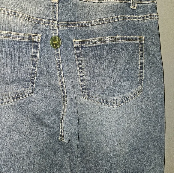 Red Star Womans Capri Jeans Size 8 - Picture 5 of 12
